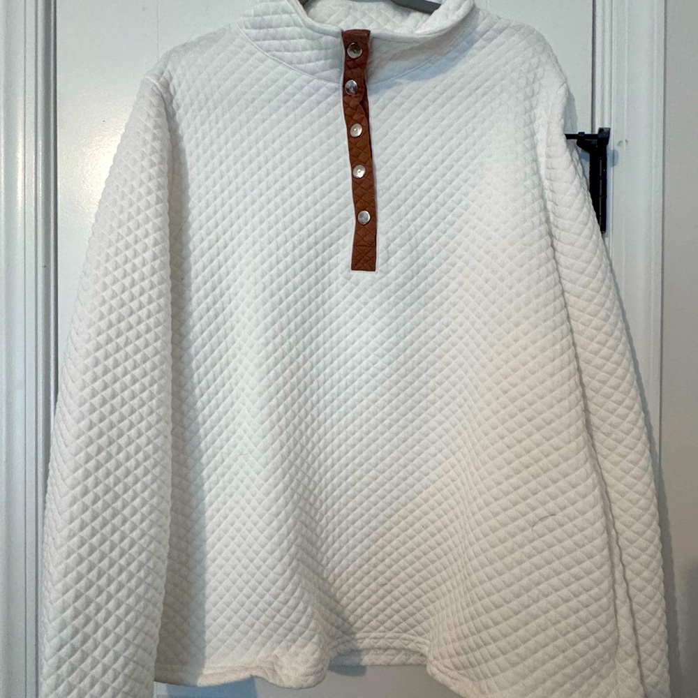 Women’s Quilted Pullover